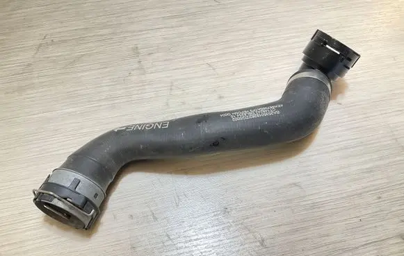 Mercedes-Benz GLC X253 C253 Engine coolant pipe/hose A2535019282