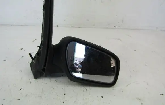 Ford Focus C-MAX Manual wing mirror 