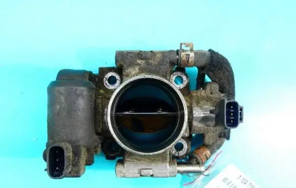 Toyota Corolla Verso E121 Throttle body valve 192300-2010 IMPRK1104716