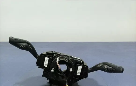 Ford Focus ST Other switches/knobs/shifts F1ET13N064AD