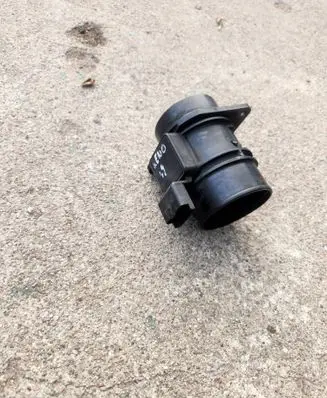 Renault Megane I Mass air flow meter 7700109812 5WK9620 H7700104426