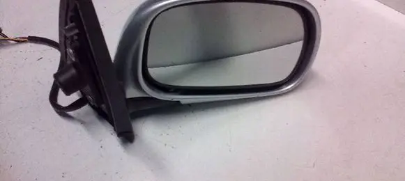 Nissan Micra Front door electric wing mirror 011156