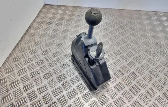 Smart ForTwo I Gear shifter/selector 0007542v003