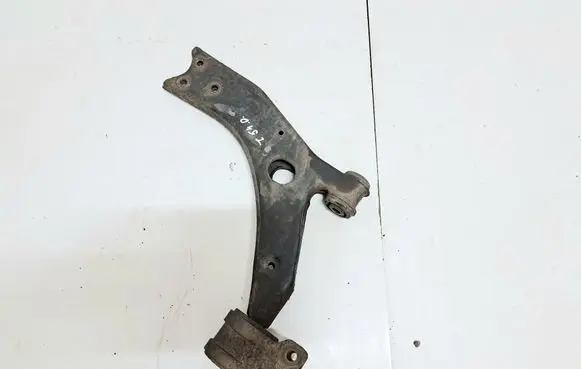 Volvo V50 Front lower control arm/wishbone
