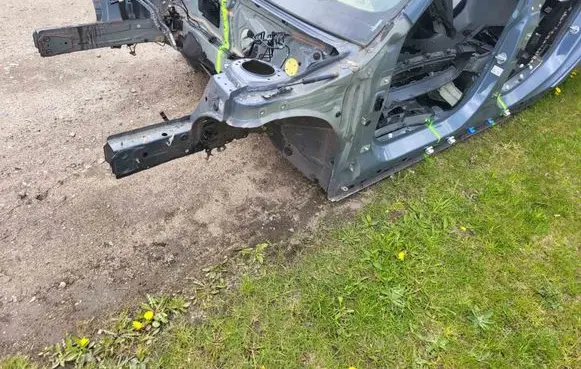 BMW 2 F44 Front quarter panel 
