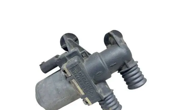 BMW 3 E46 Coolant heater control valve 64118379921 1147412154