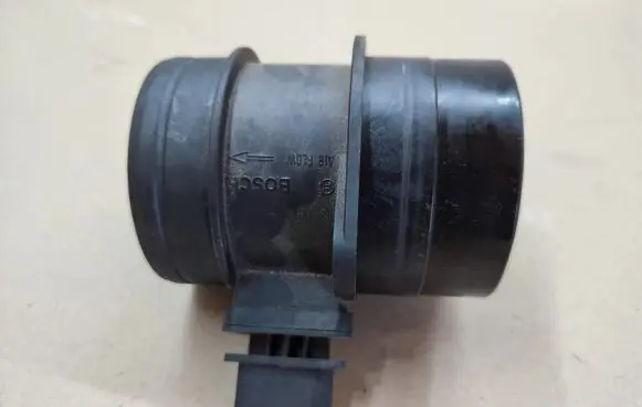 Audi A4 S4 B8 8K Mass air flow meter 03G906610 0281002735