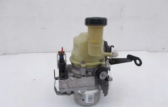 Dacia Sandero Power steering pump 491101292R