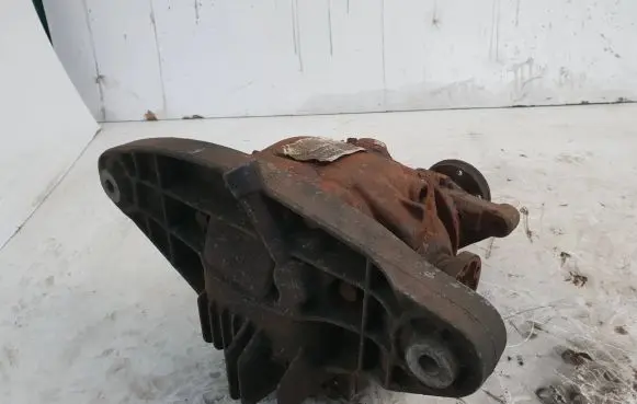 BMW 7 E38 Rear differential 1428484