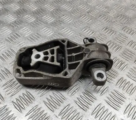 Mercedes-Benz CLA C117 X117 W117 Engine mount bracket A2462401209