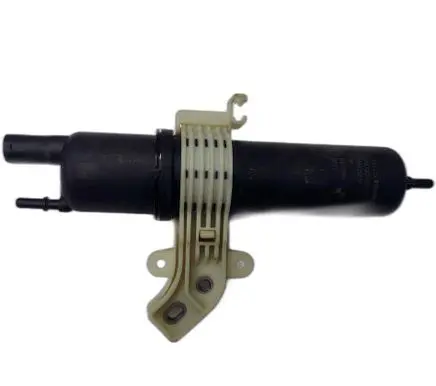 BMW 5 G60 G61 Fuel filter housing 