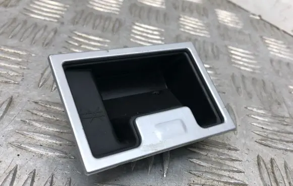 Car ashtray