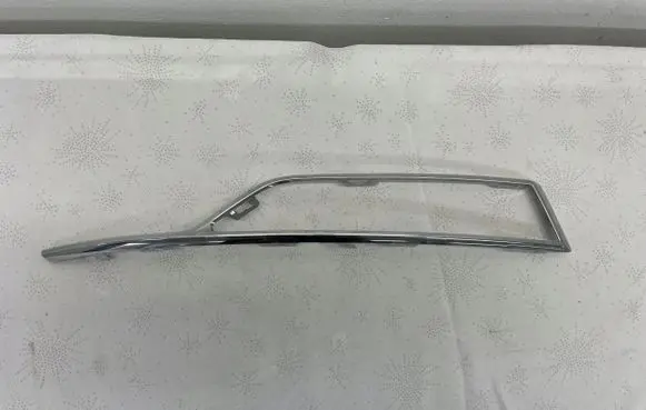Skoda Octavia Mk4 Front bumper splitter molding 5E3853767