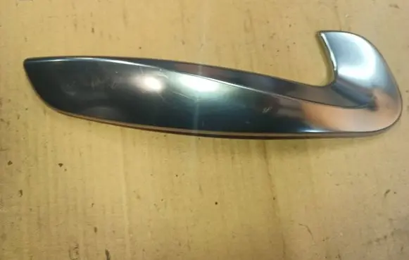 Renault Latitude (L70) Front door trim bar 809541243R