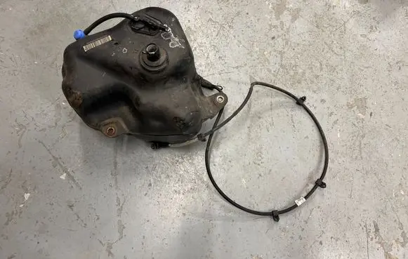 Mercedes-Benz Sprinter W906 AdBlue liquid reservoir A9064701815