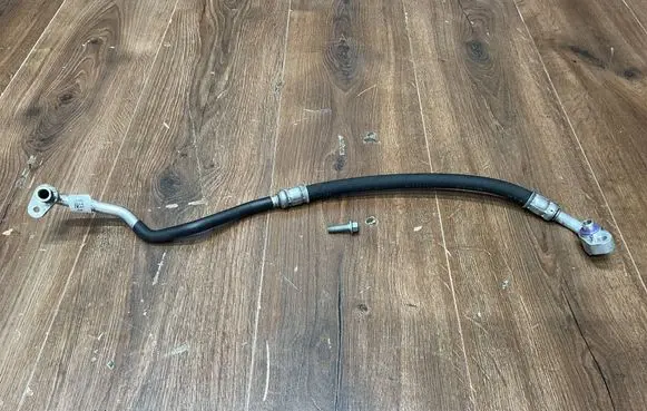 Jaguar F-Pace Air conditioning (A/C) pipe/hose M8A219N601DA