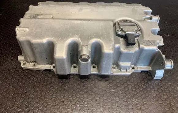 Volkswagen PASSAT B6 Oil sump 03G103603H
