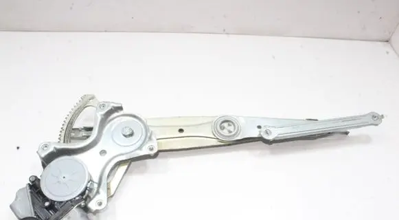 Lexus CT 200H Front door electric window regulator 8572075060