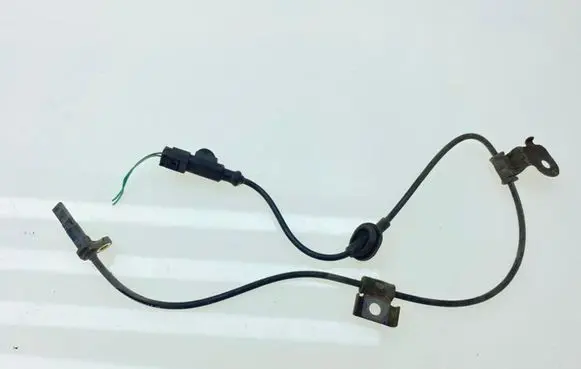 Subaru Outback ABS brake wheel speed sensor K127540AG00 27540AG00 27540AG