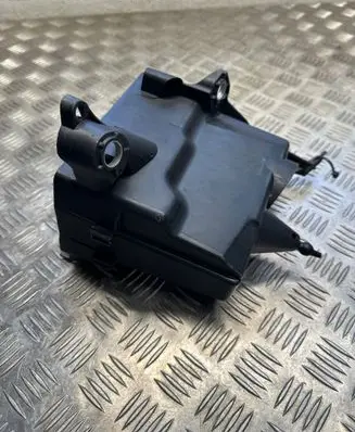 Mercedes-Benz E W238 Other engine bay part A2135400124