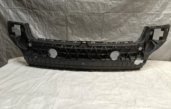 Audi A5 Sportback 8TA Front bumper mounting bracket 8T8807385B