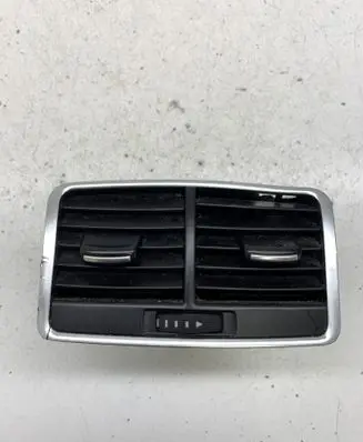 Rear air vent grill