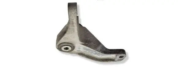 Ford Kuga I Engine mount bracket 26018