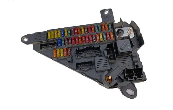 BMW 5 E60 E61 Fuse module 6906619