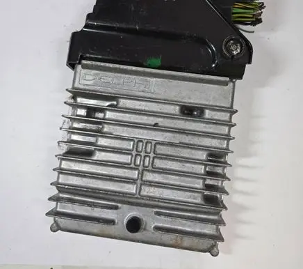 Ford Focus Engine control unit/module 2M5A12A650PC 12220510 R0411C004D