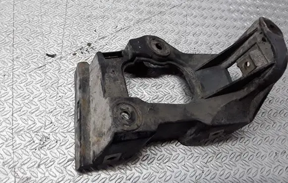 Audi A6 S6 C5 4B Front bumper mounting bracket 4B0853922B