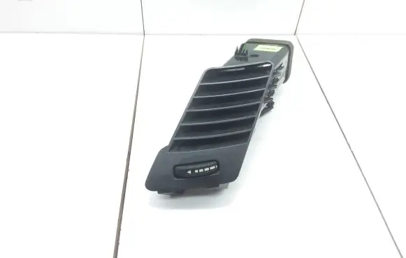Volkswagen Crafter Dashboard air vent grill cover trim A9068300354 DN14072