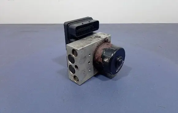 Volkswagen Transporter - Caravelle T5 ABS Pump 7H0614111G