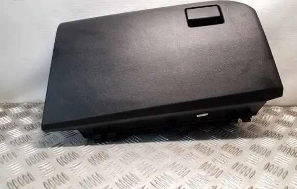 Toyota Auris E180 Glove box 5555102310 5555002350