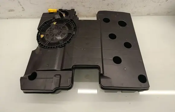 Peugeot 5008 II Subwoofer speaker 9809351580