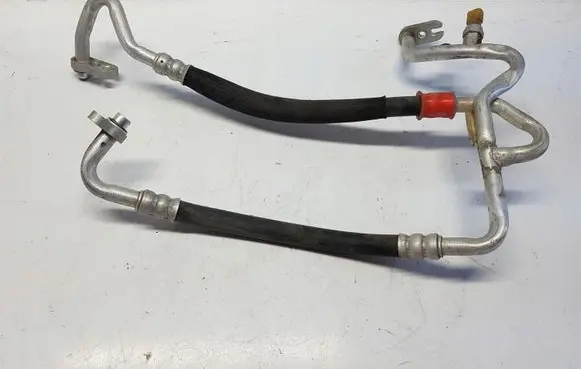 Tesla Model 3 Air conditioning (A/C) pipe/hose p1092157-00-f