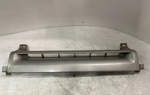 Ford Scorpio Front bumper lower grill 85GG8A133AAW