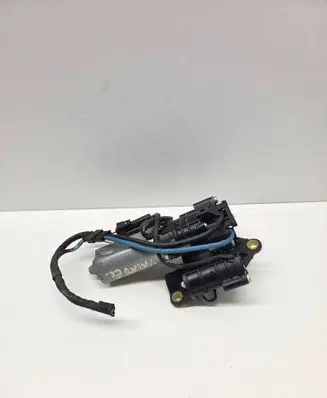 BMW 5 E60 E61 Steering column adjust motor 1171701 GP41B35H1 12V500051