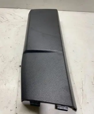(B) pillar trim (bottom)