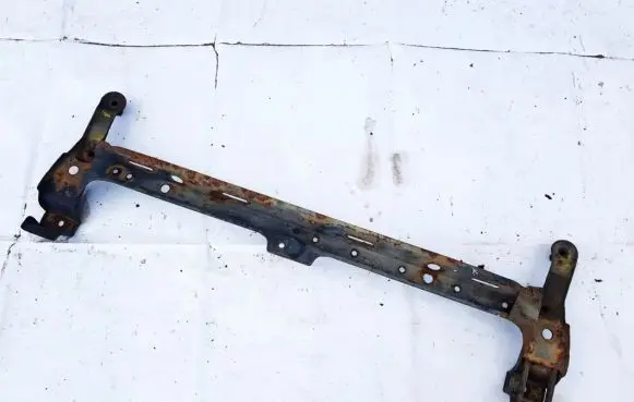 Volkswagen PASSAT B3 Front bumper cross member