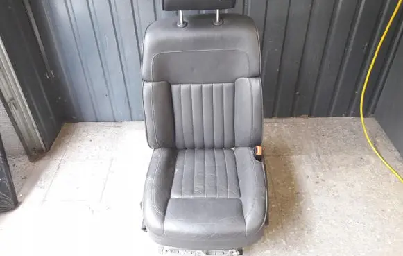 Volkswagen Phaeton Front passenger seat 3D0881022