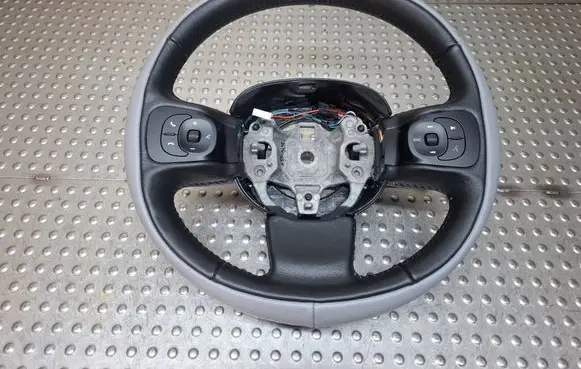 Fiat 500L Steering wheel 735560295