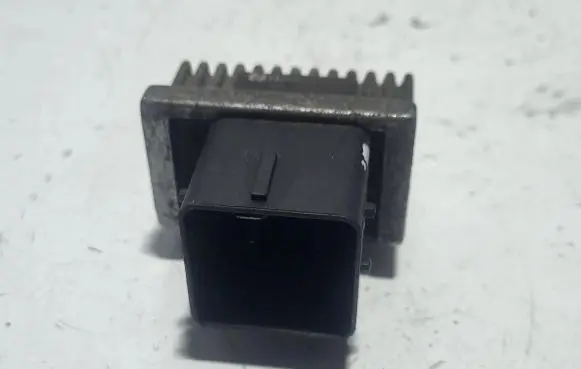 Renault Megane III Glow plug pre-heat relay 9640469680A BDL712