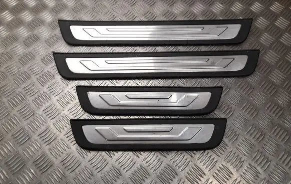 KIA Sorento Other sill/pillar trim element 858812P100