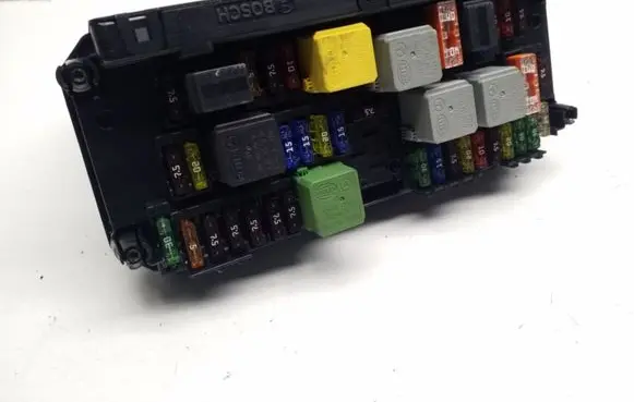 Mercedes-Benz C W204 SAM control unit A2129003414