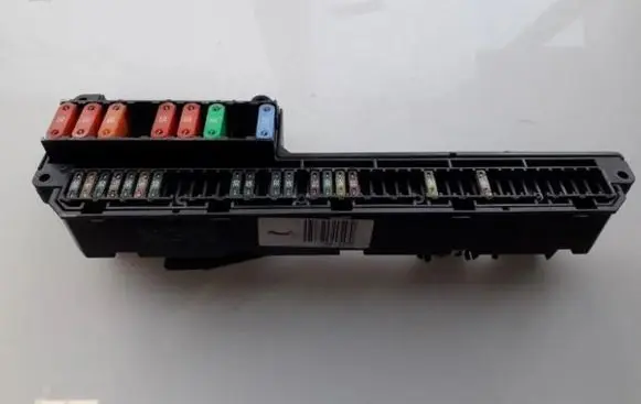 BMW 5 E60 E61 Fuse box set 15613290 61146957330-01