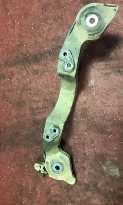 BMW 3 E46 Rear differential/diff mount bracket 1095990