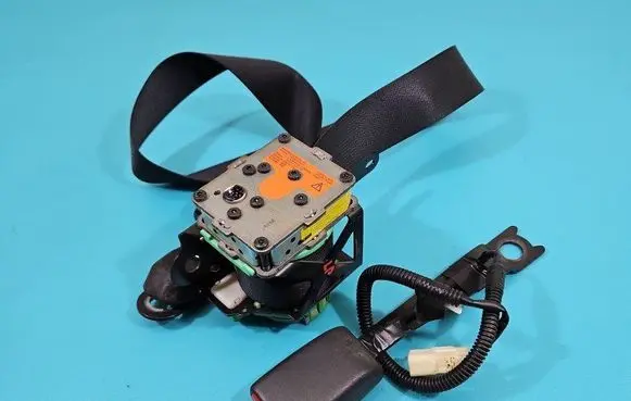 Toyota Yaris Front seatbelt 73220-0D160 IMPRK1475071