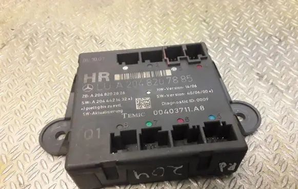 Mercedes-Benz C W204 Door control unit/module 2048207885 A2048207885