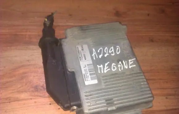 Renault Megane I Engine control unit/module 7700864454