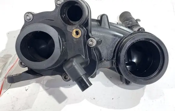 Audi A6 S6 C7 4G Thermostat/thermostat housing 059121111CR